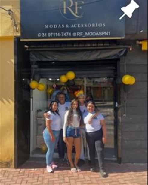 Fachada da loja RF Modas em Ponte Nova